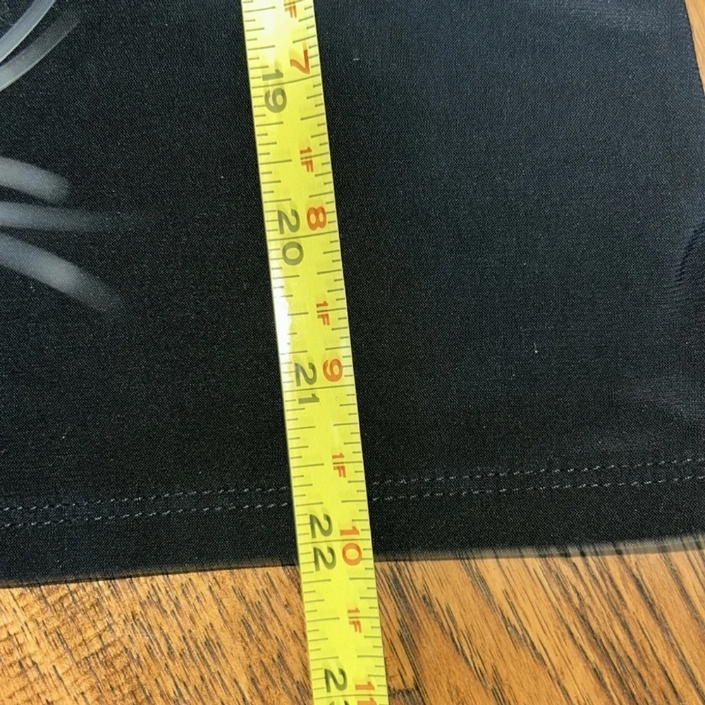 White House Black Market: Black, Tie Halter Top, Size Small - Picture 5 of 7